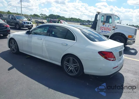 2019 Mercedes-Benz E 300 z USA, uszkodzony, nr VIN WDDZF4JB9KA509116